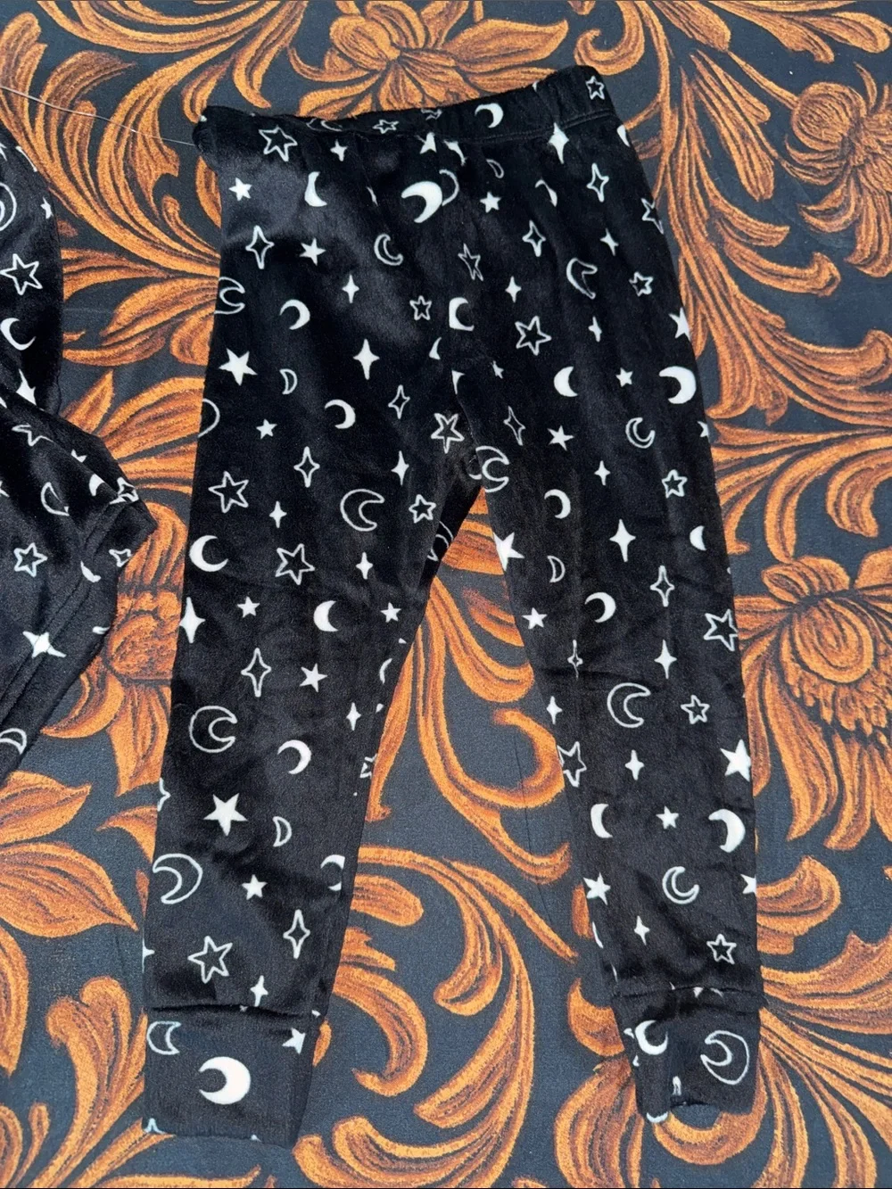 NWT 2T Black Moon & Star Kids Pajama Set